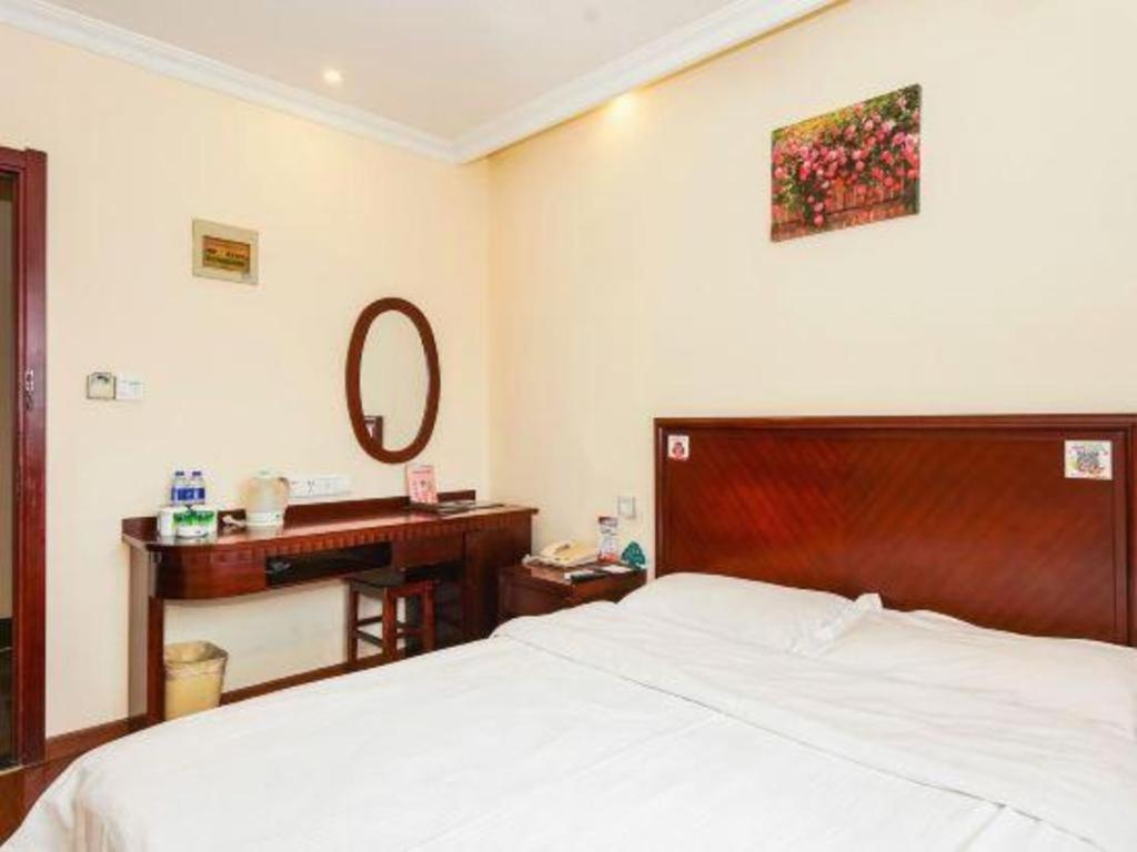 Greentree Inn Suzhou Wujiang Zhenze Town Zhennan Road Express Hotel Exteriör bild